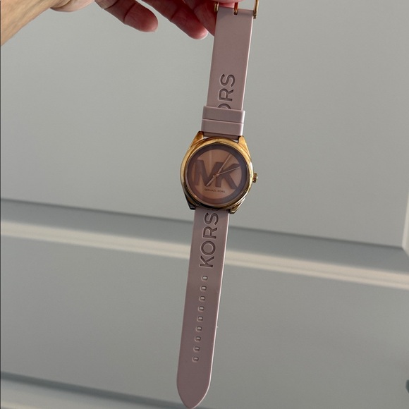 Michael Kors Women's Janelle Rose Gold-Tone Stainless Steel Watch MK7139 - Picture 2 of 9